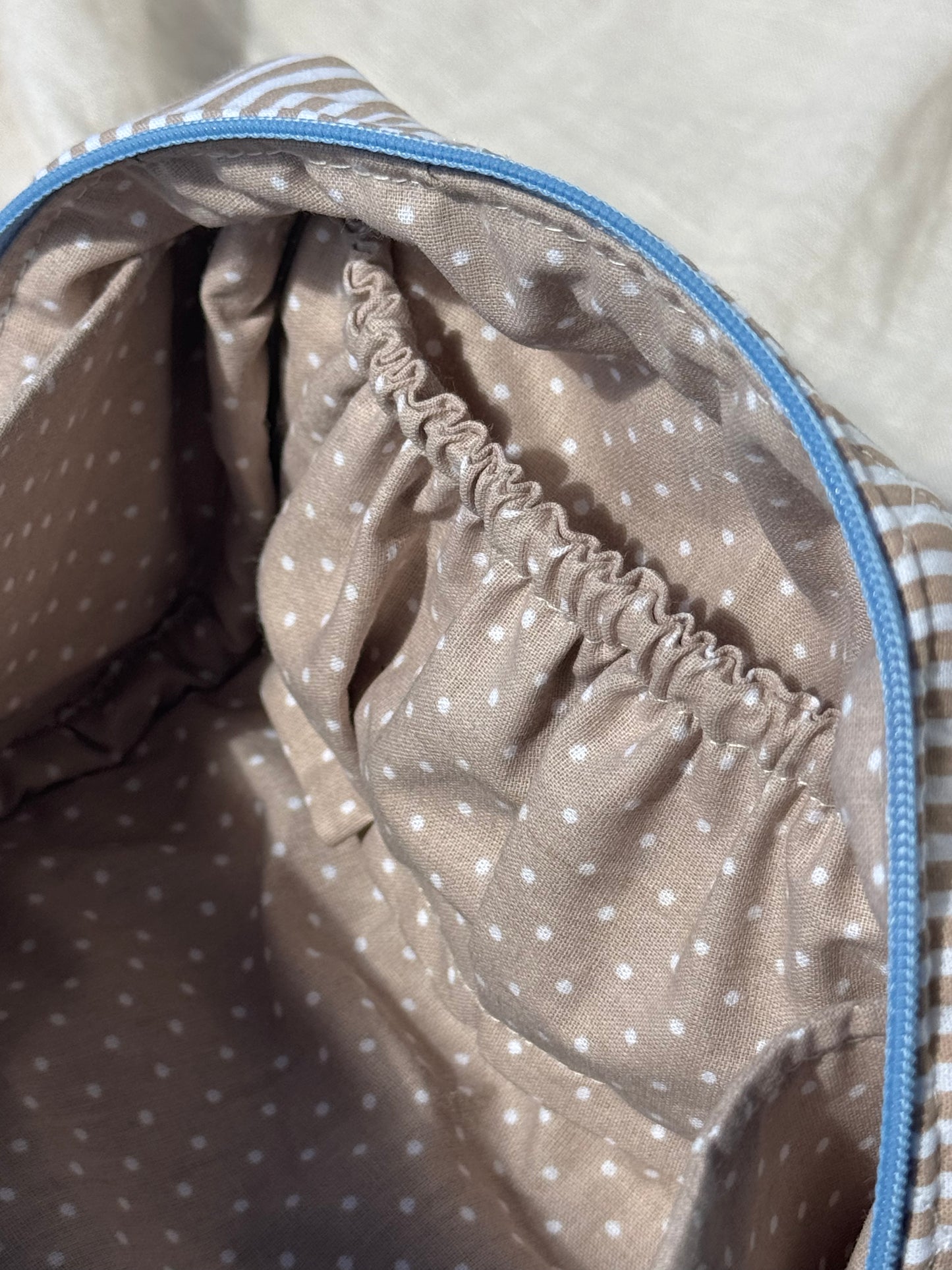 Fold Open Pouch